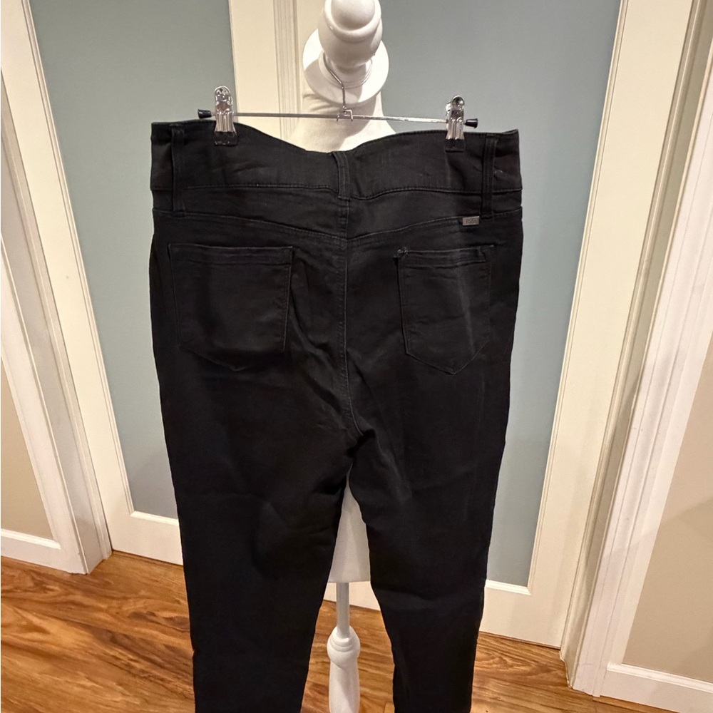 1822 Denim Classic Black Jeans - Picture 3 of 5